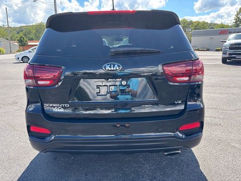 Used 2019 Kia Sorento LX image 6