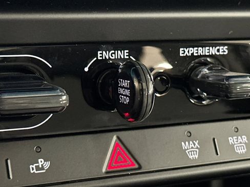 New 2026 MINI Cooper 4-Door Hardtop image 23