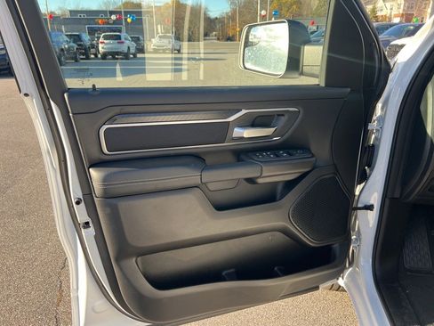 New 2026 RAM 1500 4x4 Crew Cab image 18