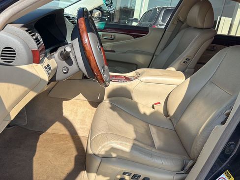Used 2007 Lexus LS 460 RWD image 6