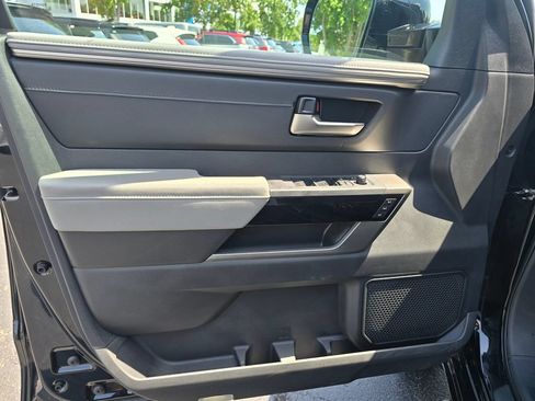 Used 2024 Toyota Tundra Limited AWD/4WD image 18