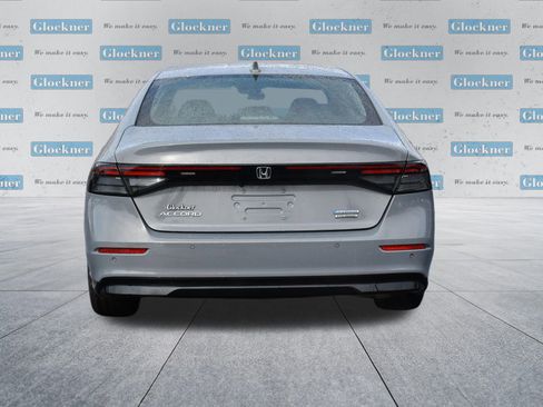 Used 2023 Honda Accord Touring image 7