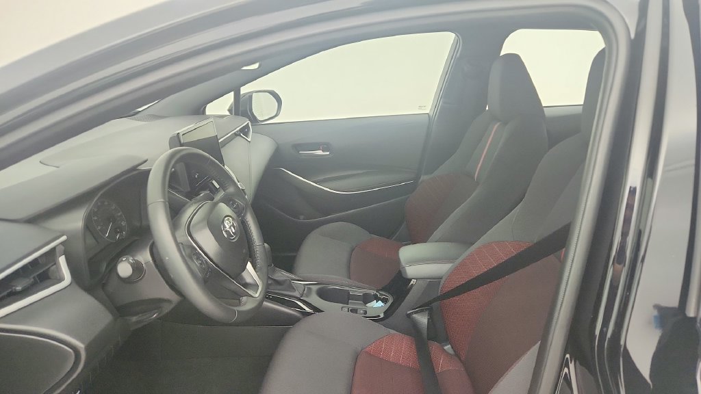 Used 2025 Toyota Corolla SE FWD image 14