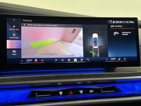 Certified 2024 BMW 760i xDrive AWD/4WD image 27