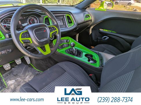 Used 2015 Dodge Challenger R/T w/ Quick Order Package 22B R/T image 13