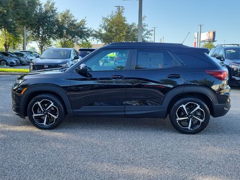 Used 2023 Chevrolet TrailBlazer RS w/ Sun and Liftgate Package FWD image 9