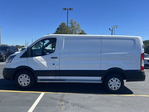 Used 2024 Ford Transit 250 Low Roof w/ Exterior Upgrade Package image 26