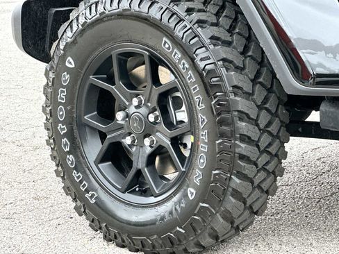 New 2026 Jeep Gladiator Sport image 11