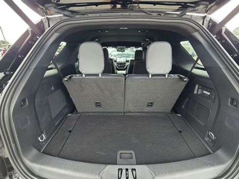 Used 2025 Ford Explorer ST image 14