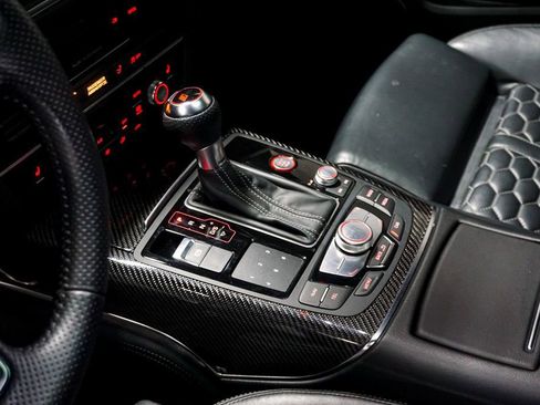 Used 2016 Audi RS 7 Prestige image 27