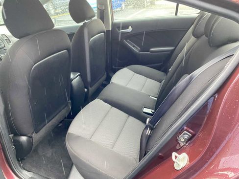 Used 2018 Kia Forte LX image 10
