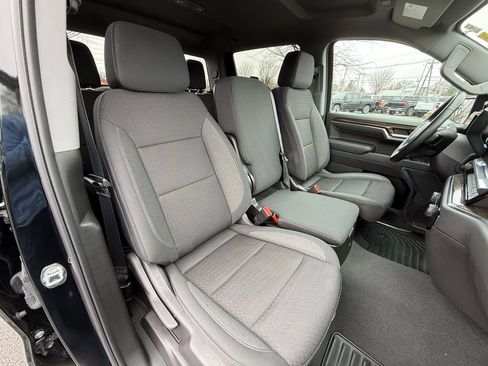 Used 2024 Chevrolet Silverado 1500 LT image 29