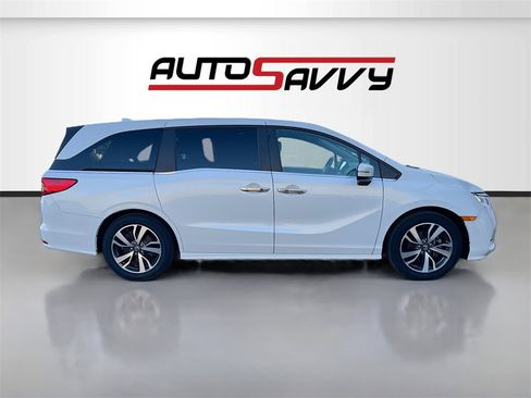 Used 2023 Honda Odyssey Touring image 8