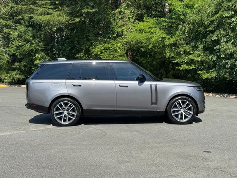 Used 2023 Land Rover Range Rover Long Wheelbase Autobiography AWD/4WD image 14