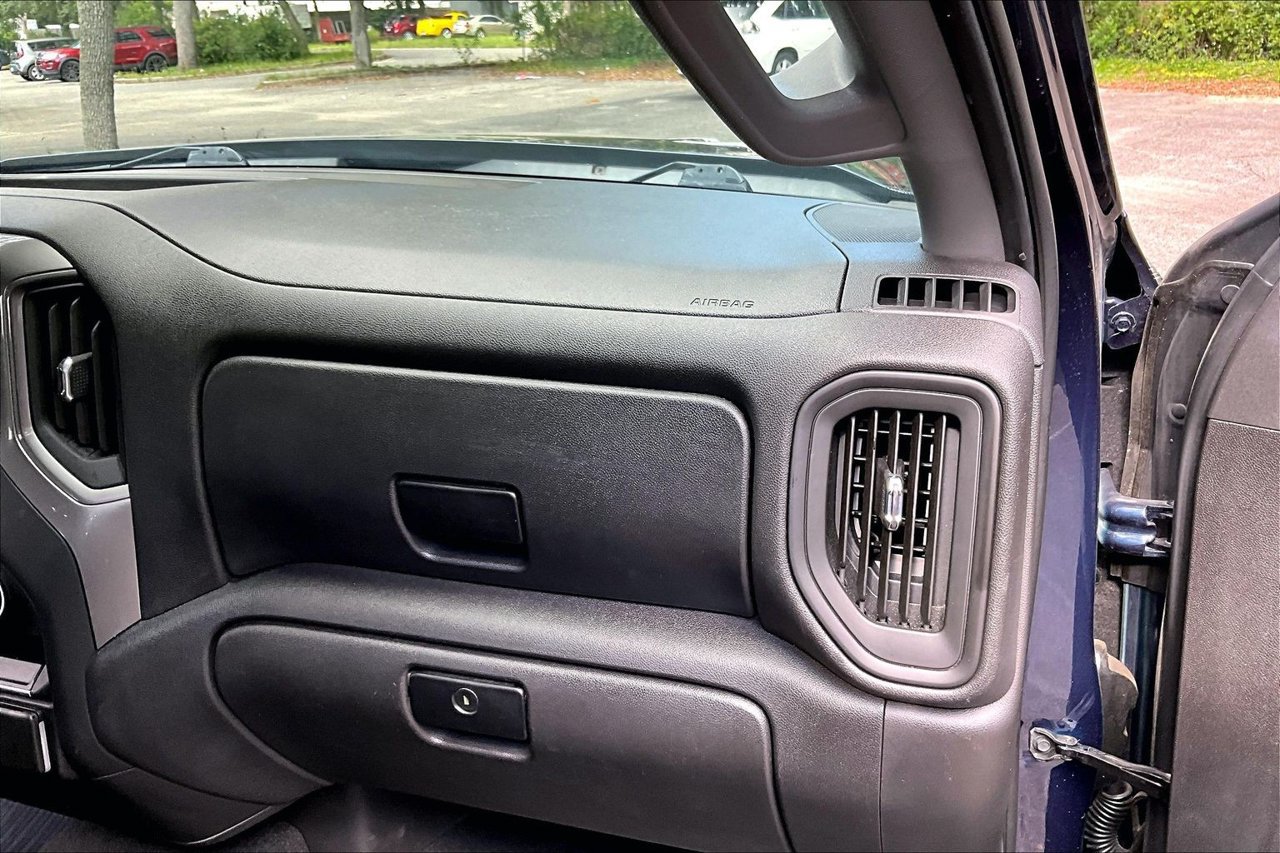 Used 2022 Chevrolet Silverado 1500 Custom AWD/4WD image 23