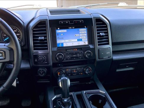 Used 2018 Ford F150 XLT w/ Equipment Group 302A Luxury image 7