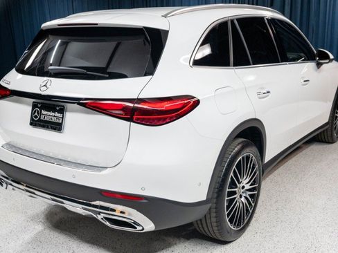 New 2026 Mercedes-Benz GLC 300 image 5