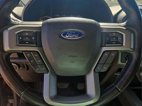 Used 2021 Ford Expedition XLT image 31