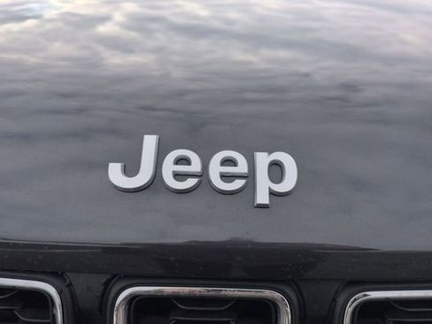 New 2026 Jeep Grand Cherokee Laredo X AWD/4WD image 9