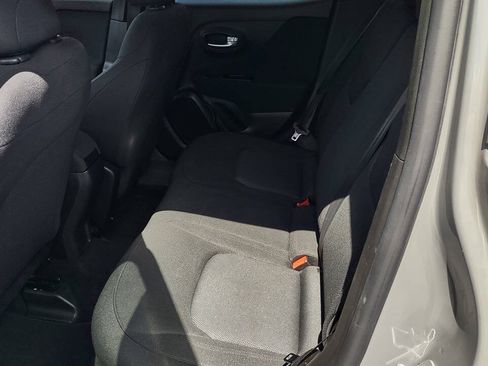Used 2020 Jeep Renegade Sport w/ Sport Appearance Group FWD image 30