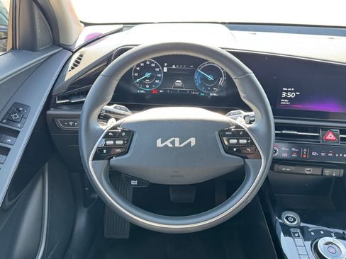 Used 2023 Kia Niro Wind FWD image 13