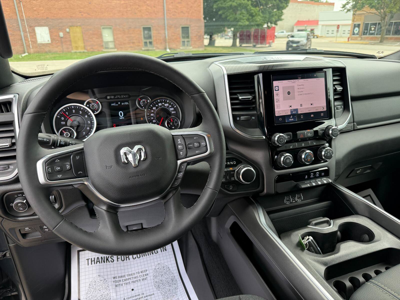 Used 2025 RAM 1500 Big Horn AWD/4WD image 12