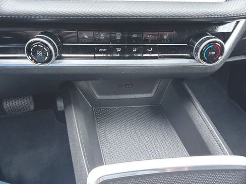 Certified 2025 Chevrolet Equinox LT image 17