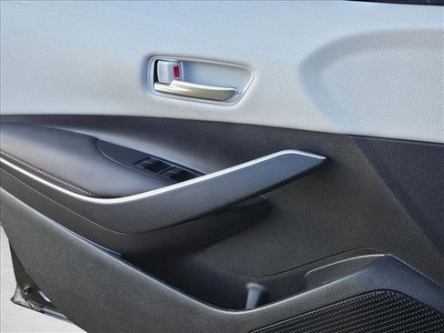 Used 2024 Toyota Corolla SE FWD image 5