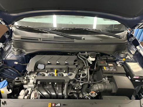 Used 2025 Hyundai Venue Limited FWD image 22