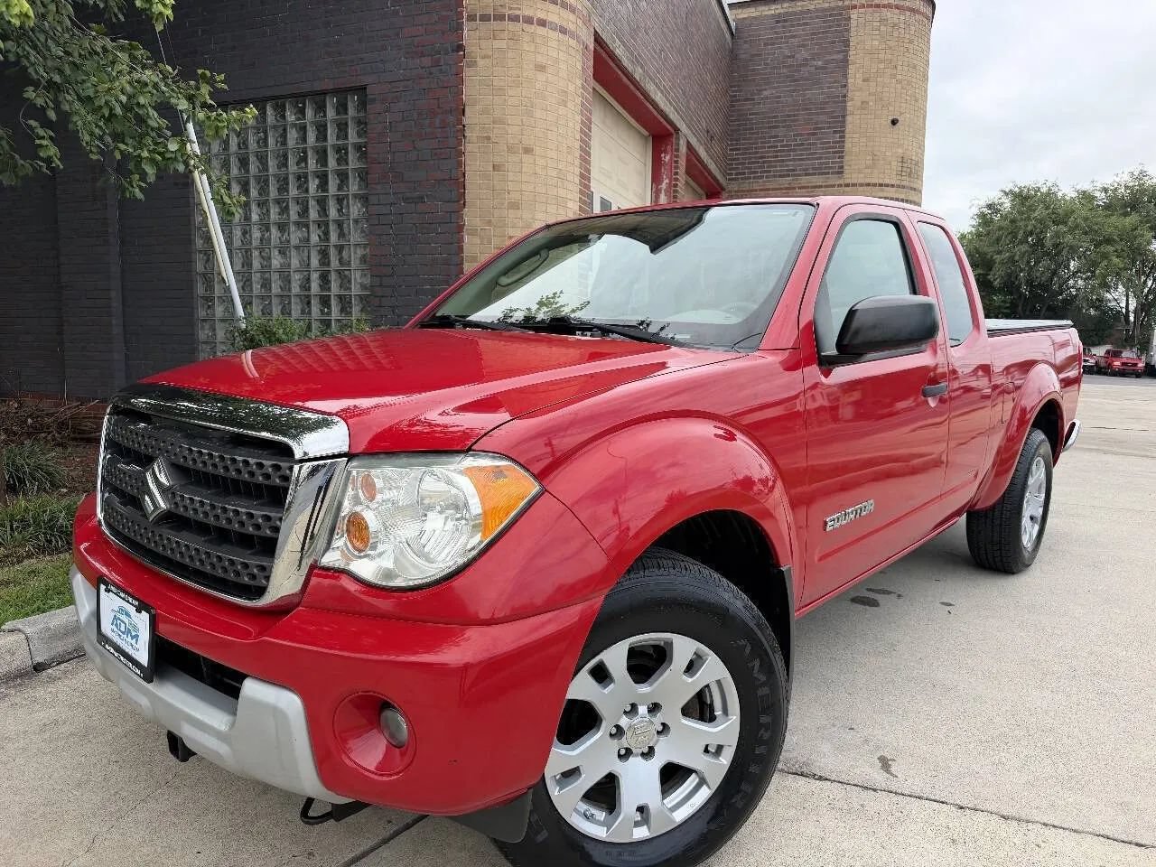 Used 2011 Suzuki Equator Sport AWD/4WD image 2