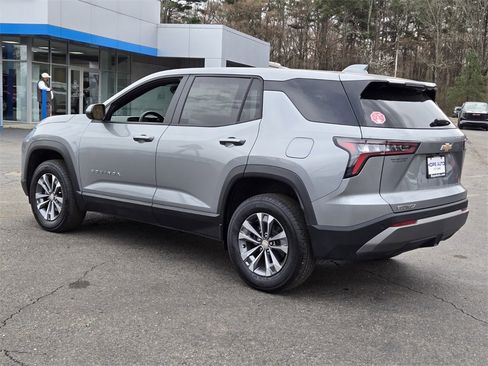 New 2026 Chevrolet Equinox LT image 5