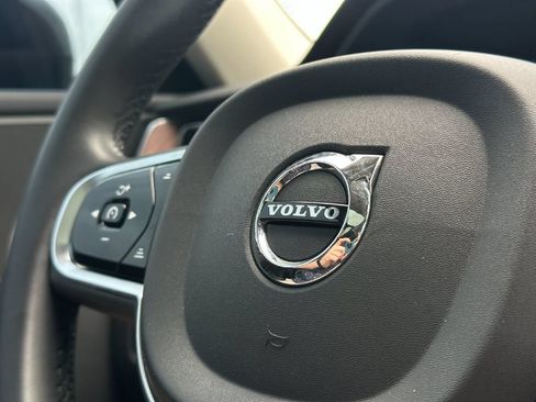 Used 2023 Volvo XC60 T8 Plus AWD/4WD image 31