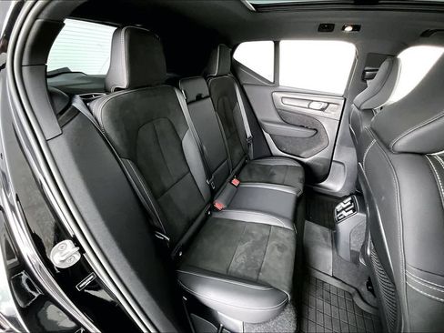 Certified 2023 Volvo XC40 Recharge Plus AWD/4WD image 35
