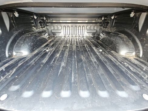 Used 2019 Ford F150 Lariat w/ Equipment Group 502A Luxury image 7