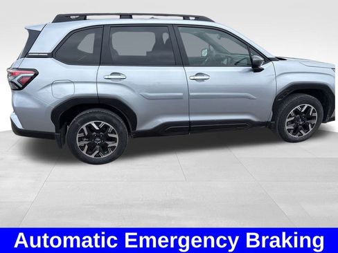 Used 2025 Subaru Forester Premium image 10
