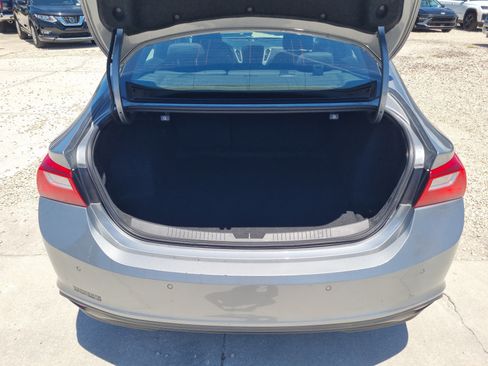 Used 2024 Chevrolet Malibu LT FWD image 8