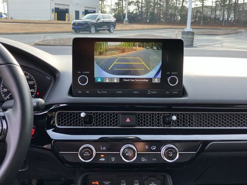 Used 2025 Honda Civic Sport image 26