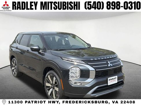 New 2026 Mitsubishi Outlander SE image 6