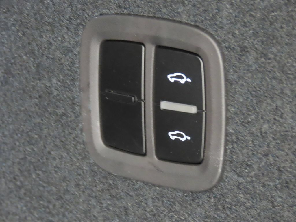 Certified 2026 Porsche Cayenne S AWD/4WD image 48