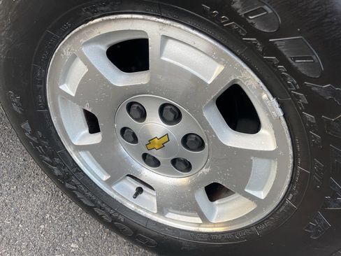 Used 2013 Chevrolet Tahoe LT image 9