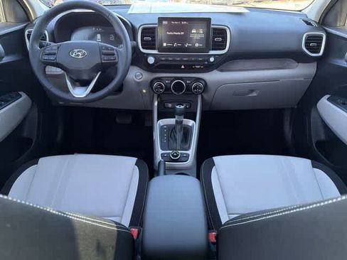 New 2026 Hyundai Venue SEL image 12