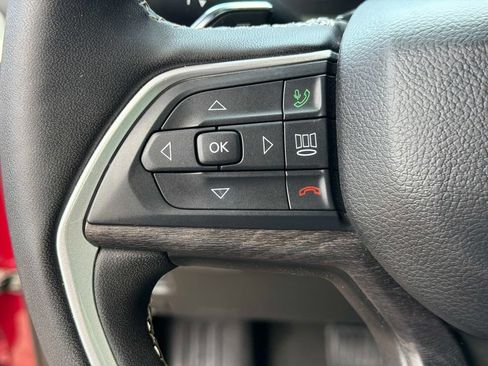 Used 2025 Jeep Grand Cherokee L Limited AWD/4WD image 32