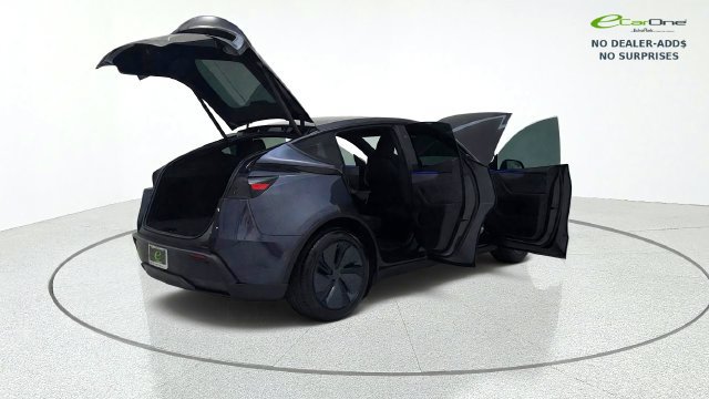 Used 2026 Tesla Model Y Long Range RWD image 19