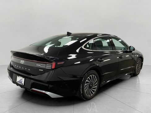 Used 2025 Hyundai Sonata Limited image 3