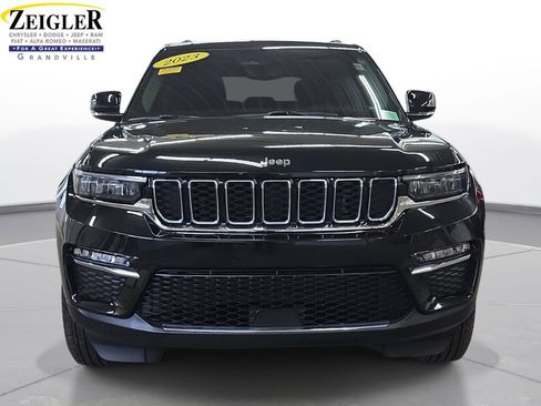Certified 2023 Jeep Grand Cherokee Limited AWD/4WD image 2