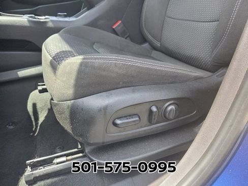 Used 2022 GMC Terrain SLE w/ Driver Convenience Package FWD image 10