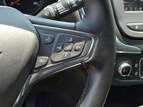 Used 2023 Chevrolet Equinox LT FWD image 21