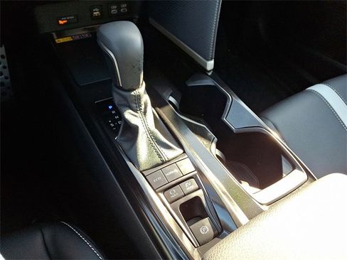 Certified 2025 Toyota Camry SE image 15