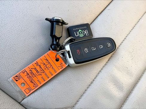 Used 2016 Ford Escape Titanium image 15