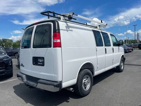New 2025 Chevrolet Express 2500 w/ Driver Convenience Package RWD image 19